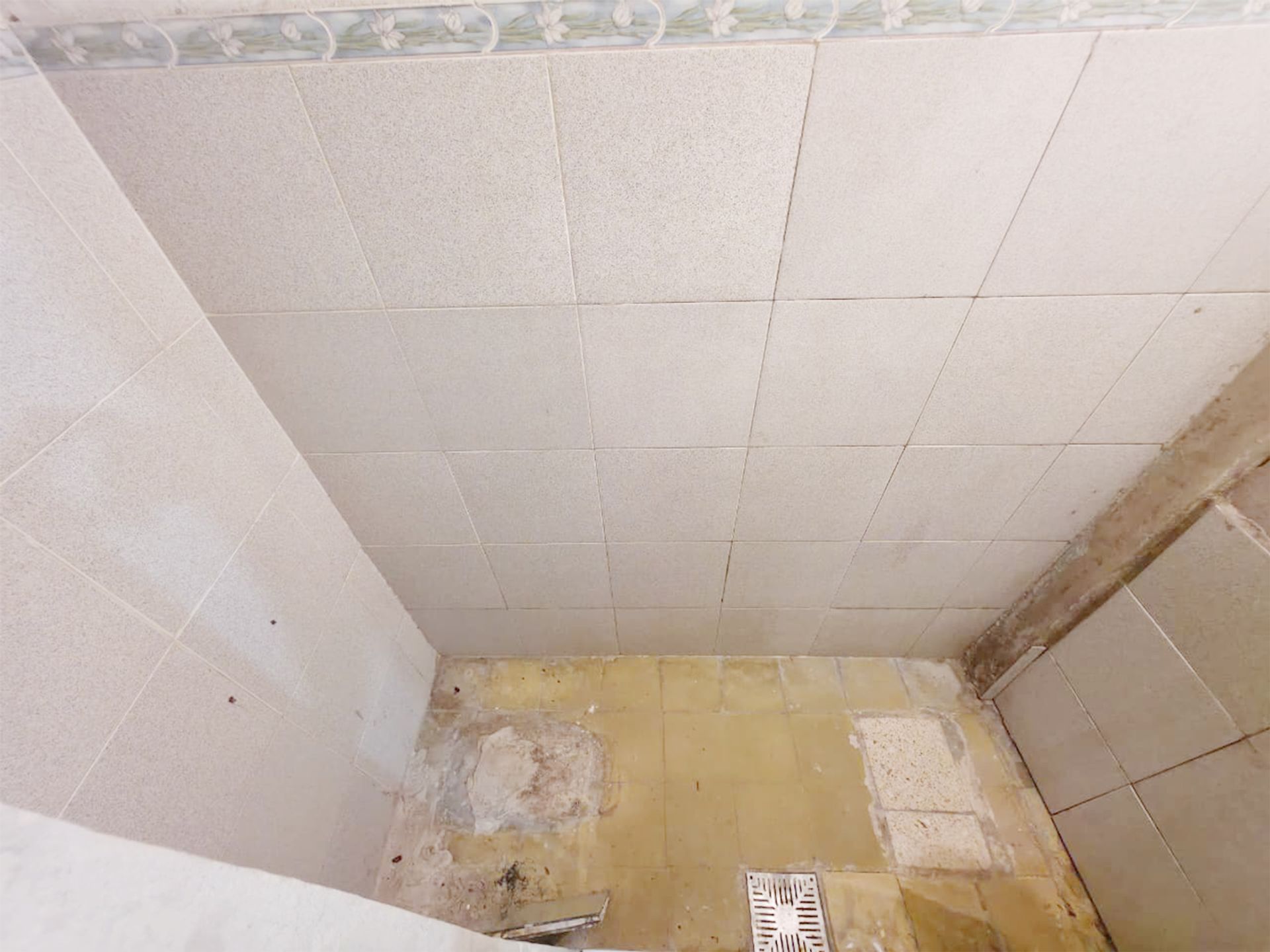 CASA A RECICLAR VICENTE LÓPEZ(2 phs)143 M2.TERRAZA