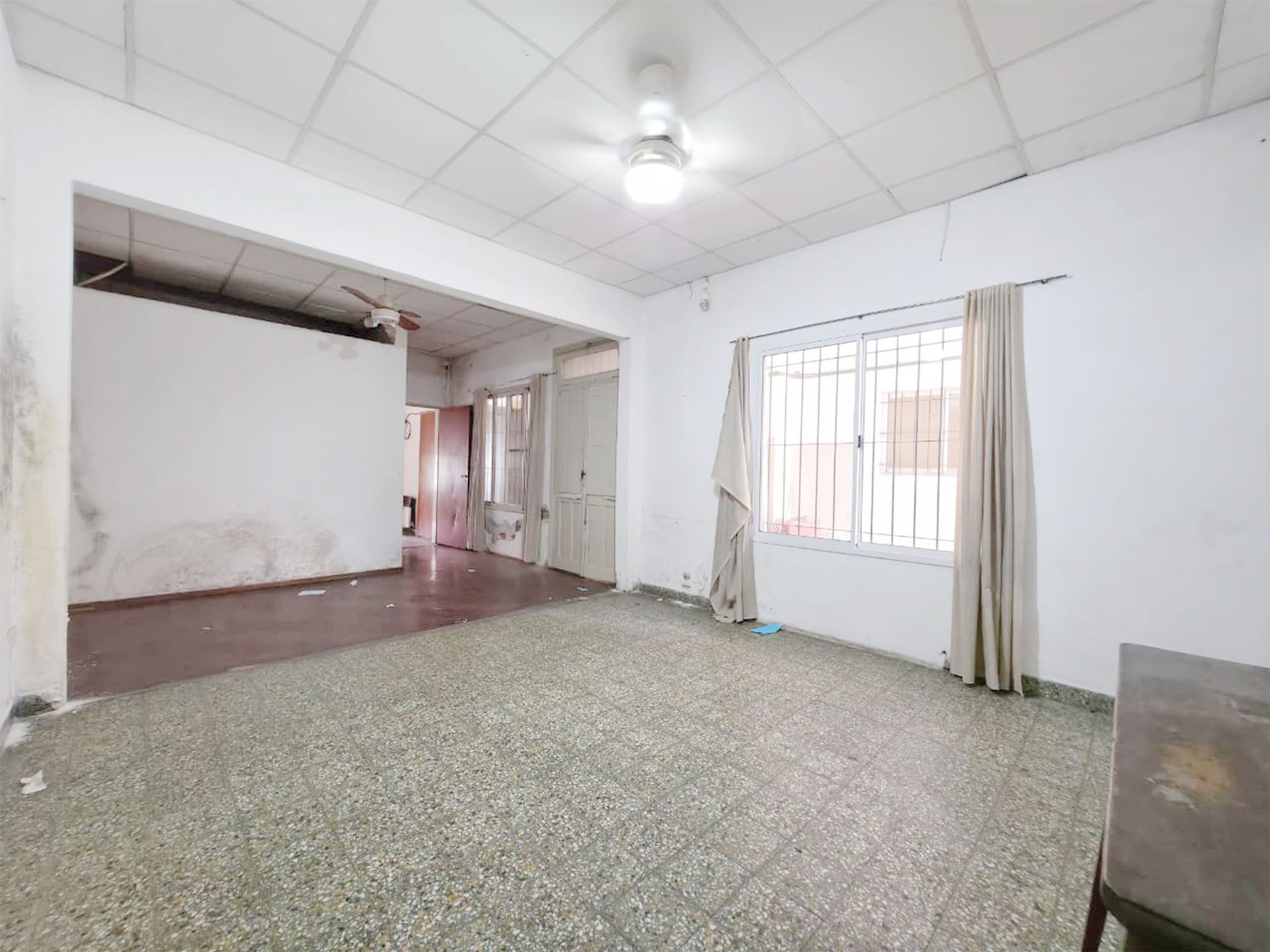 CASA A RECICLAR VICENTE LÓPEZ(2 phs)143 M2.TERRAZA