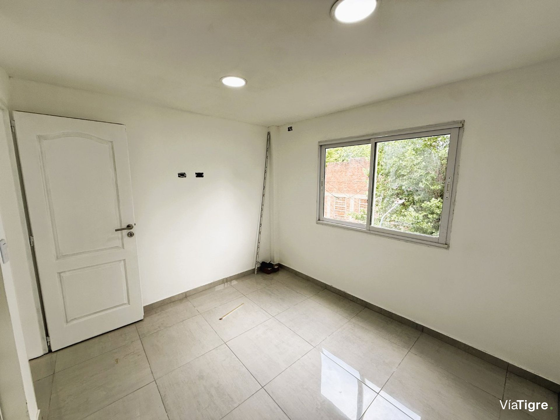 Departamento tres ambientes en venta
