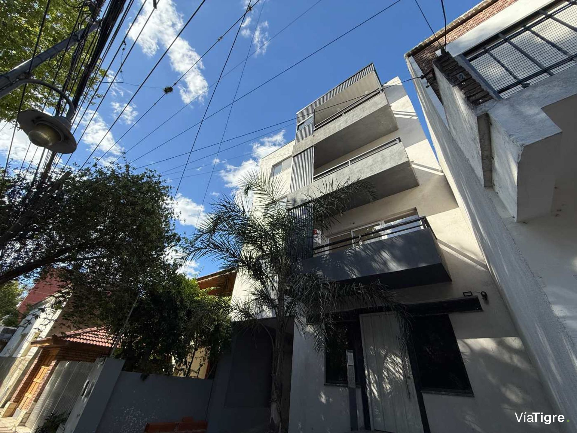 Departamento tres ambientes en venta