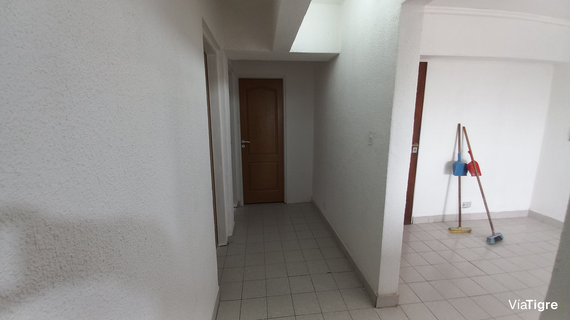 VENTA Depto. 3 Amb.+Escritorio 5º Piso Fte. Munro