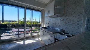 Apartment 3 rooms + office, 5th floor, front, Munro