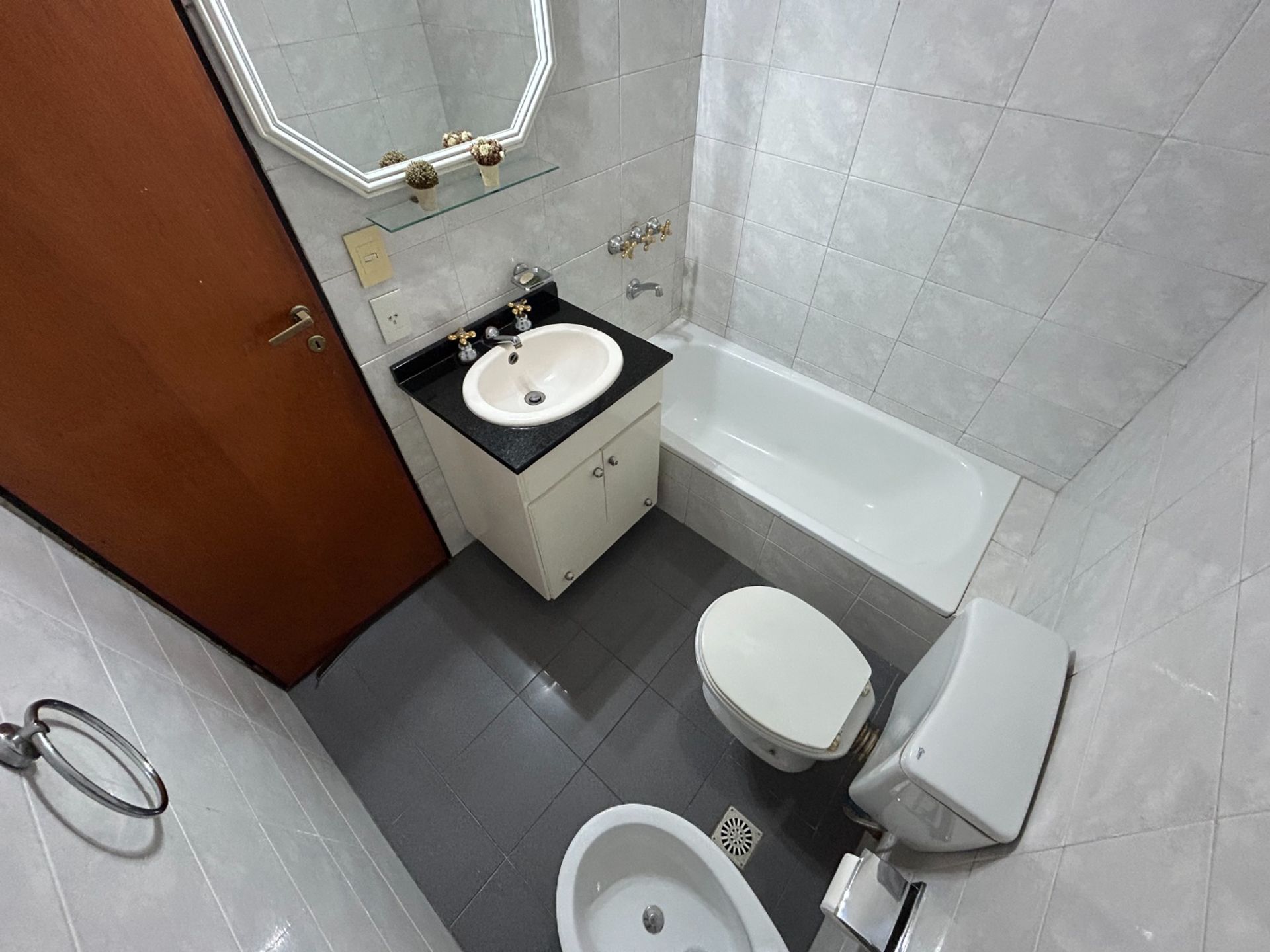 Duplex 5 Ambientes En Venta En Martinez Con Jardin