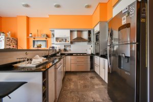 House for Sale 5 Rooms La Lucila Beautiful Backyard and Pool