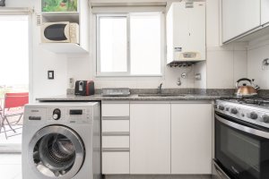 Beautiful 2-room furnished apartment with covered parking. Amenities. San Fer