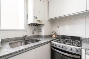 Beautiful 2-room furnished apartment with covered parking. Amenities. San Fer