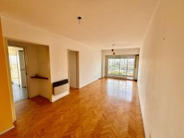 Apartment for Sale – 3 rooms, garage, balcony – Credit – Lopez