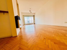 Apartment for Sale – 3 rooms, garage, balcony – Credit – Lopez