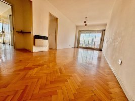 Apartment for Sale – 3 rooms, garage, balcony – Credit – Lopez