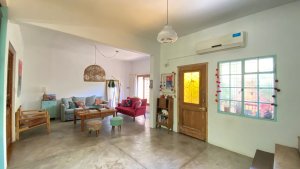 House for Sale - Martinez - 5 Rooms, Garden, Pool, Garage