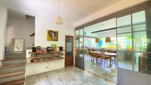 House for Sale - Martinez - 5 Rooms, Garden, Pool, Garage