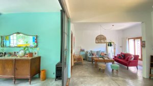 House for Sale - Martinez - 5 Rooms, Garden, Pool, Garage