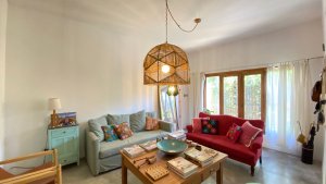 House for Sale - Martinez - 5 Rooms, Garden, Pool, Garage