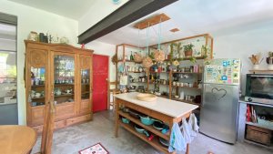 House for Sale - Martinez - 5 Rooms, Garden, Pool, Garage