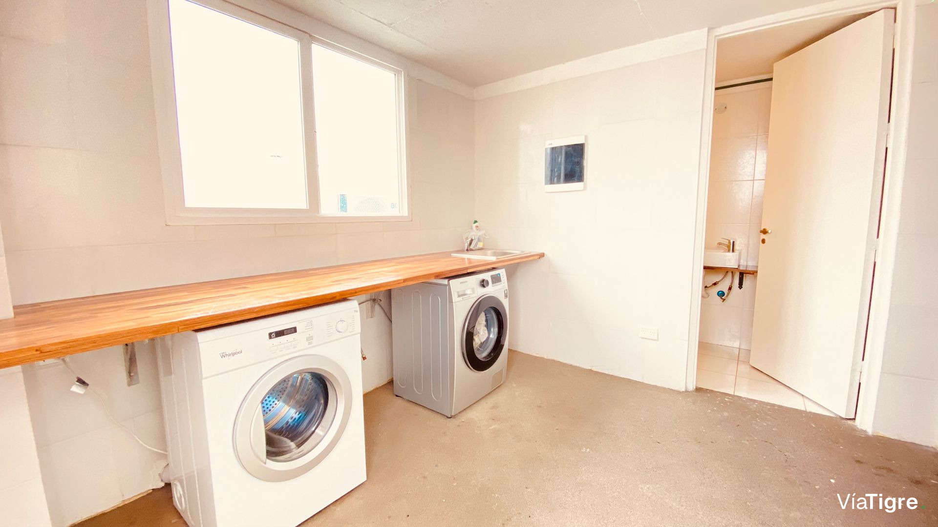 Departamento en Venta-Florida 1 AMB.-c/cochera-A/E