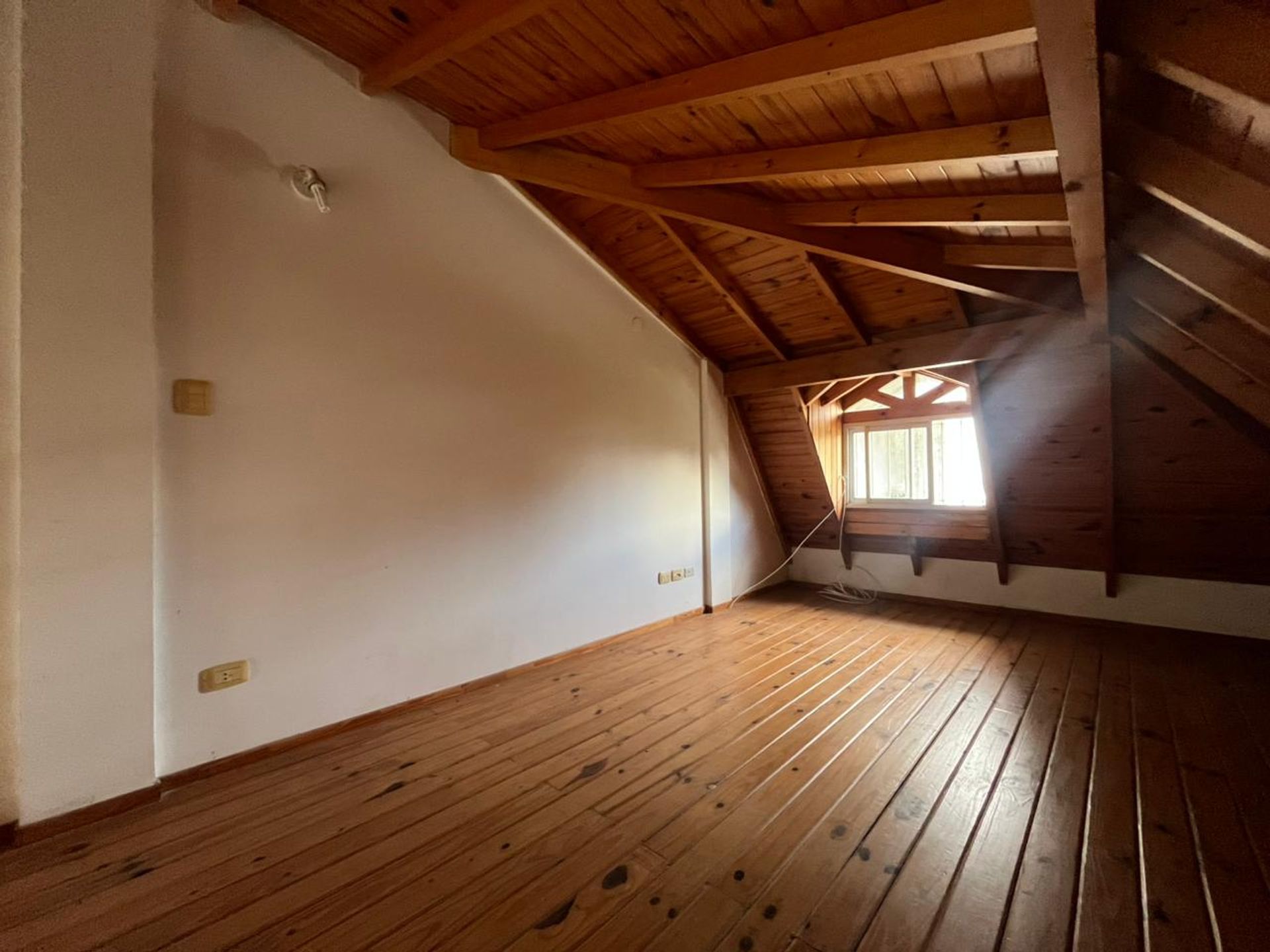 Venta 2 amb ,escritorio, balcón y cochera Martinez