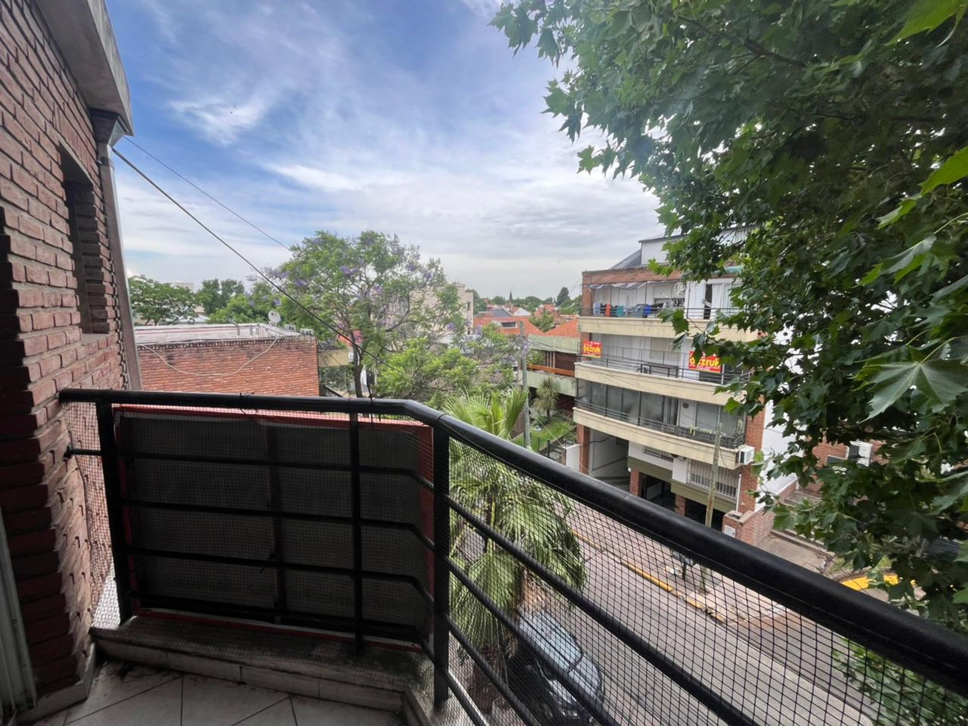 Venta 2 amb ,escritorio, balcón y cochera Martinez