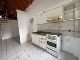 Sale of 2‑room property with office, balcony and garage, Martinez