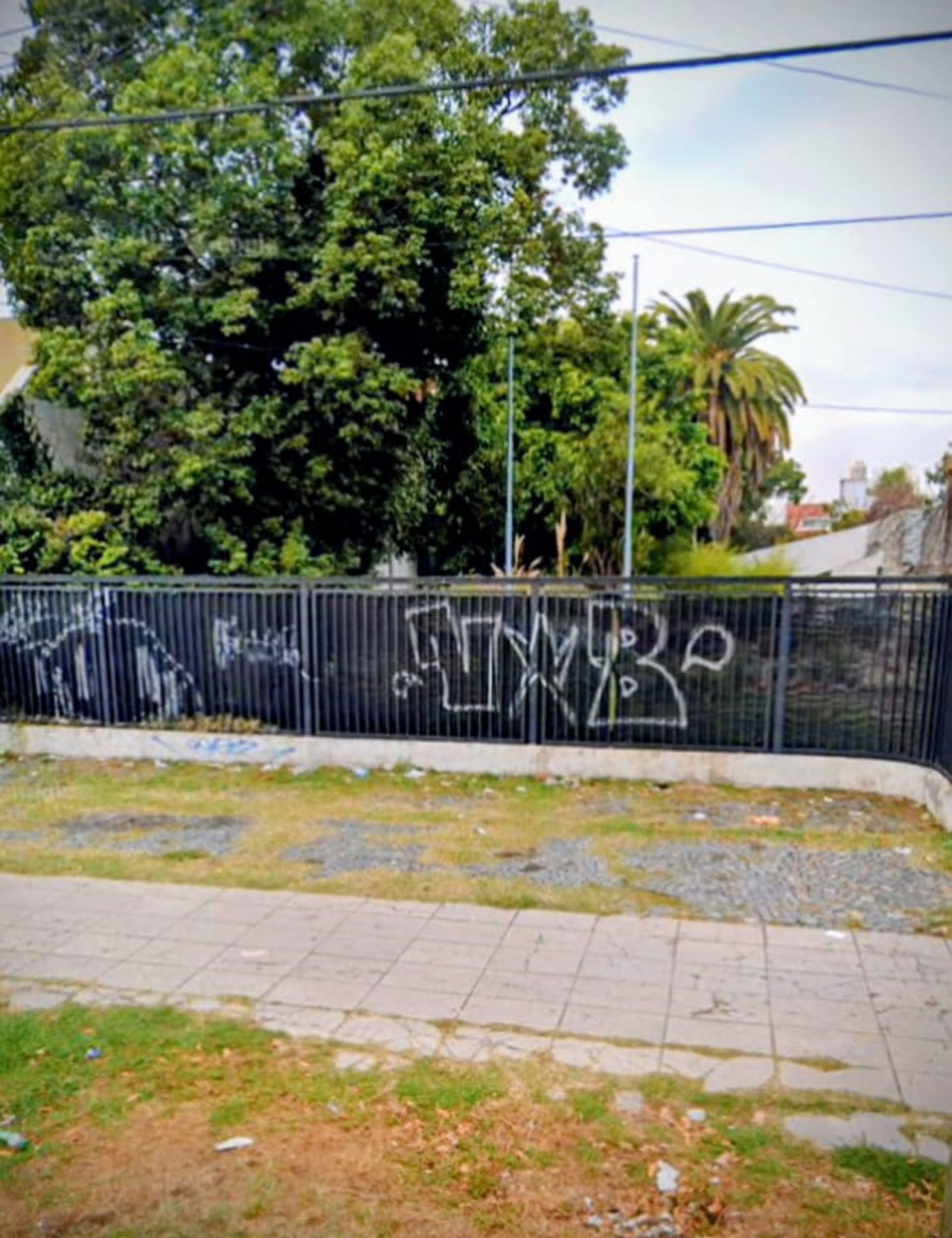 Selling land, ideal for investors