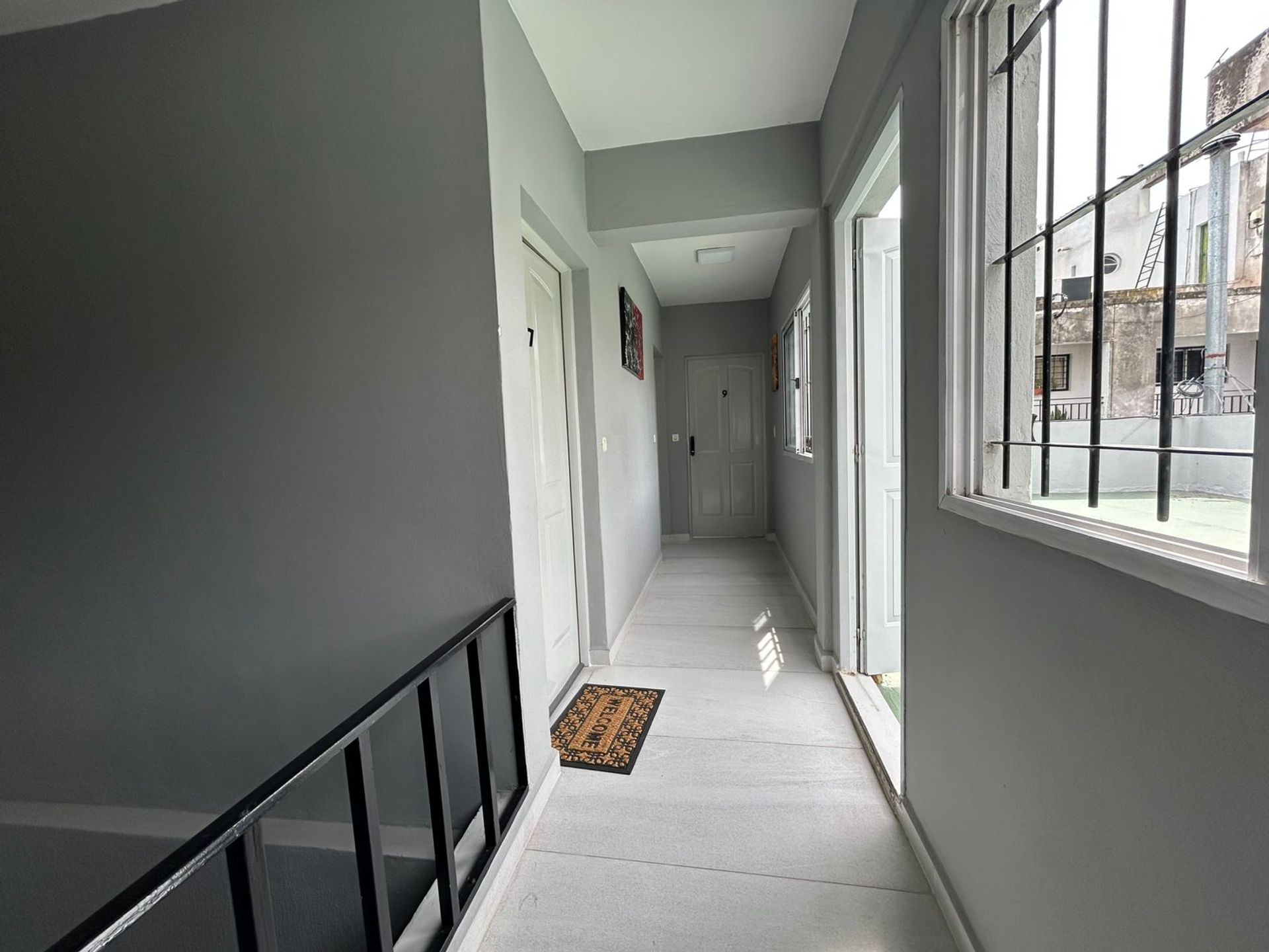 Monoambiente con balcón en venta en Munro