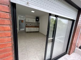 Studio apartment with balcony for sale in Munro