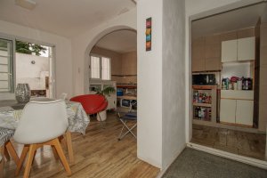 Sale of 6-Room Multifamily House in Florida