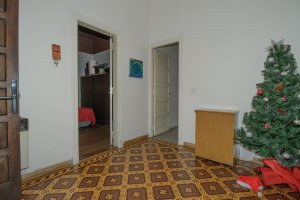 Sale of 6-Room Multifamily House in Florida