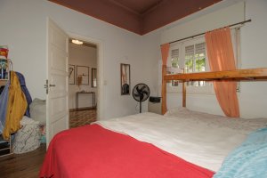 Sale of 6-Room Multifamily House in Florida