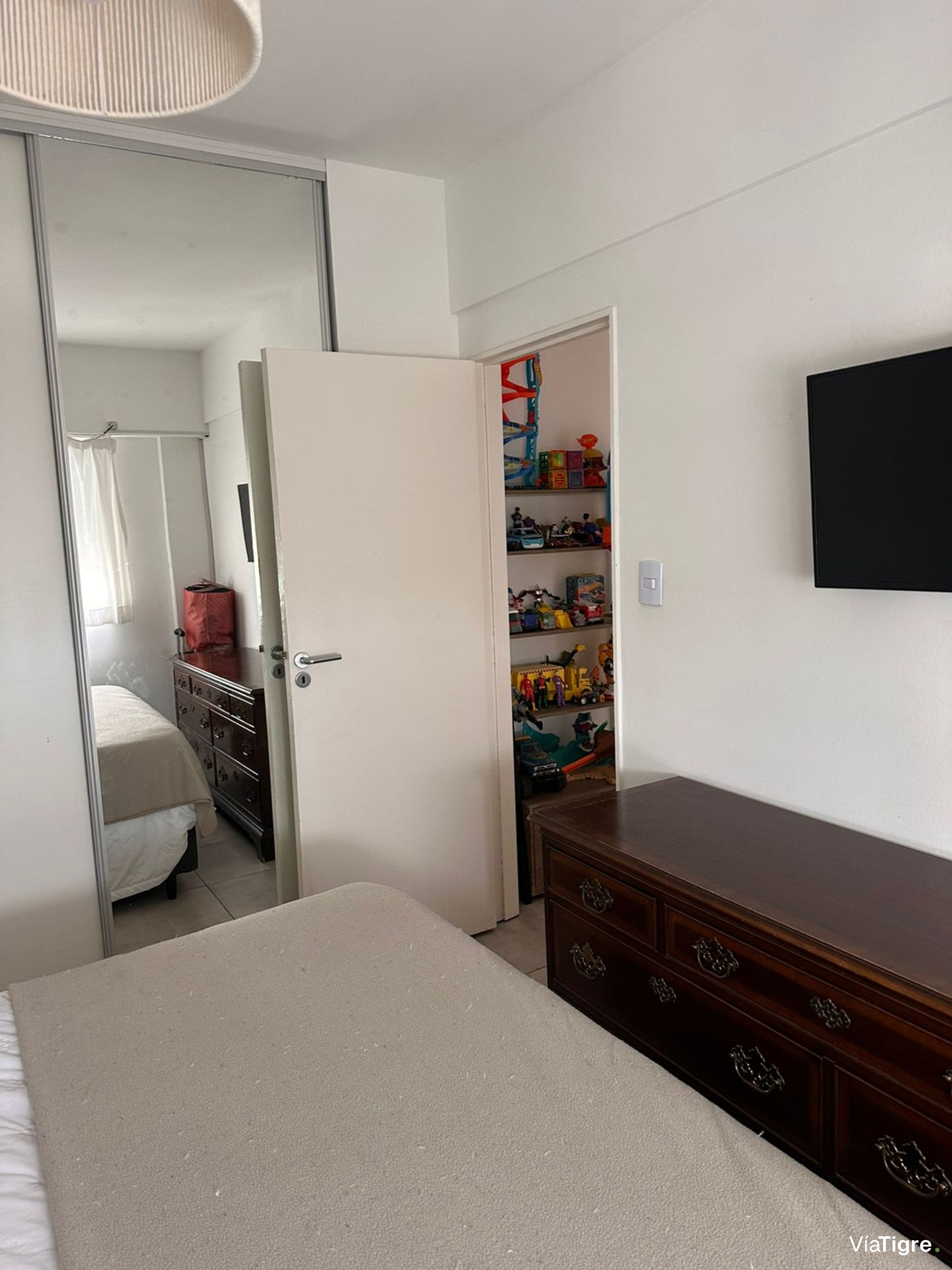 Vendo Dto 3 amb OLIVOS av. Maipu vista al Rio
