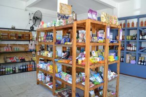 Rent Martinez corner shop Apartment features