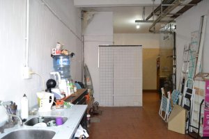 Rent Martinez corner shop Apartment features