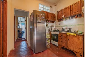 Olivos Ph Sale with Local, 4-room Terrace