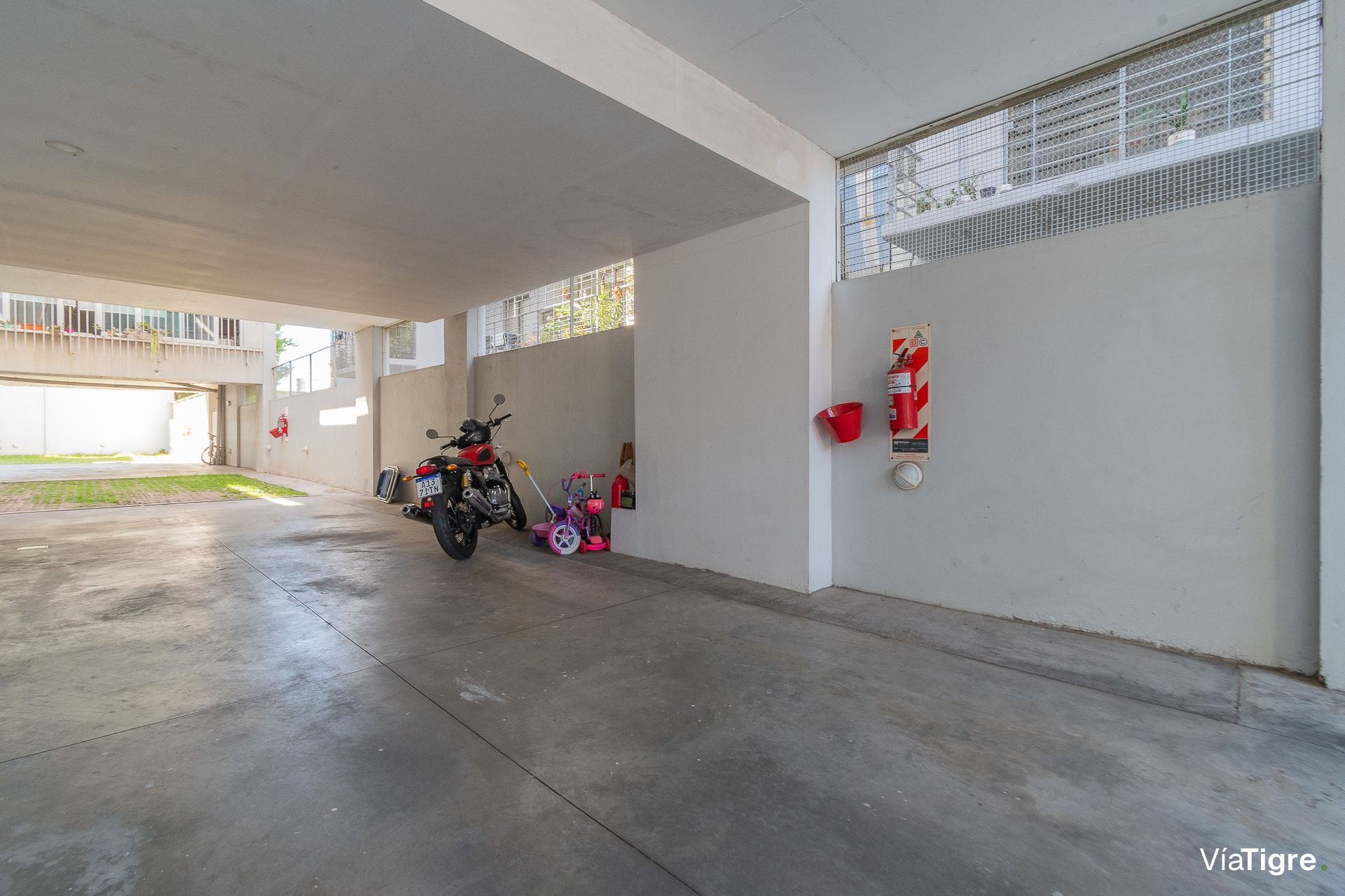 Venta depto 3 ambientes Florida balcón cochera bau