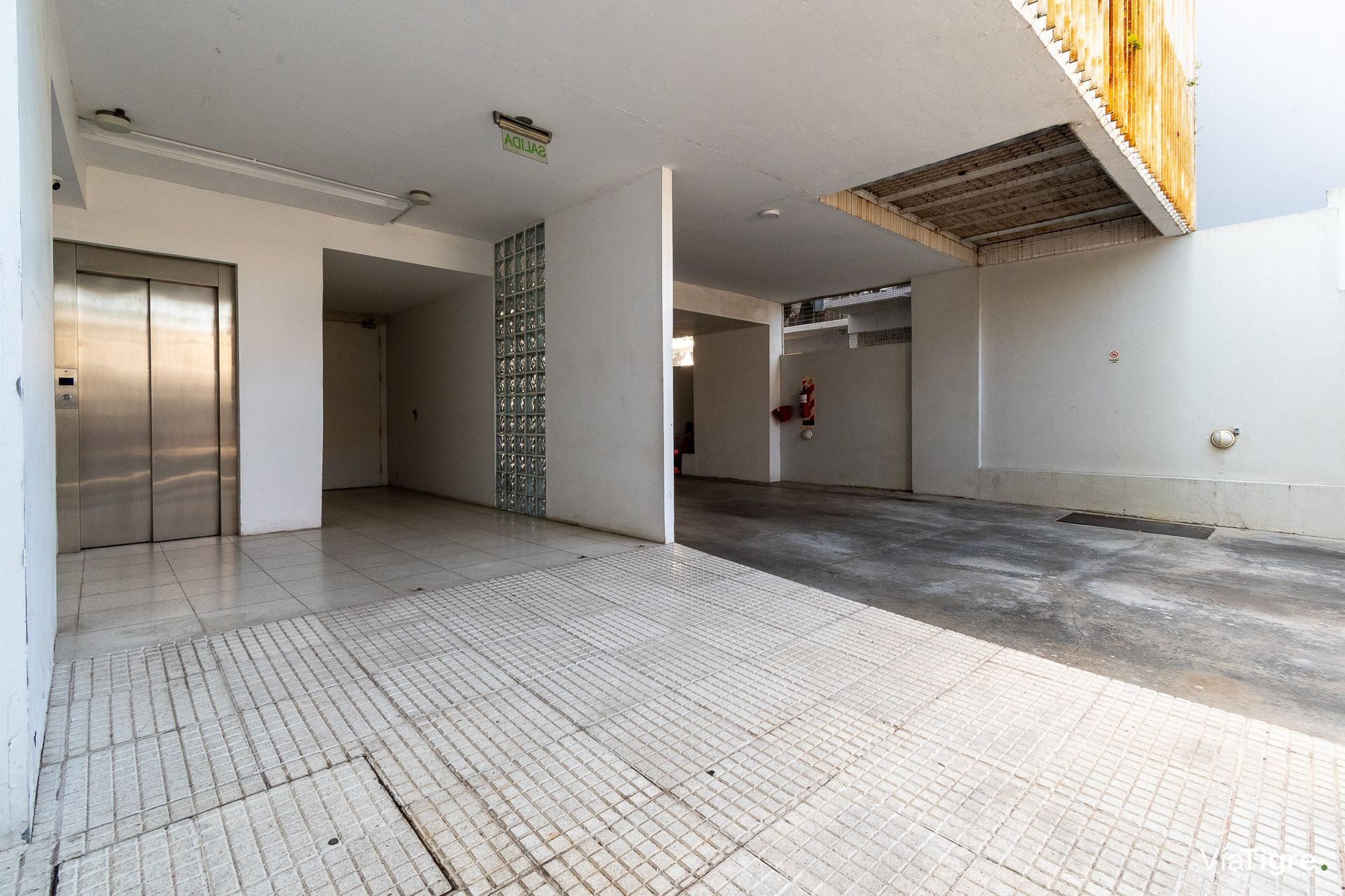 Venta depto 3 ambientes Florida balcón cochera bau