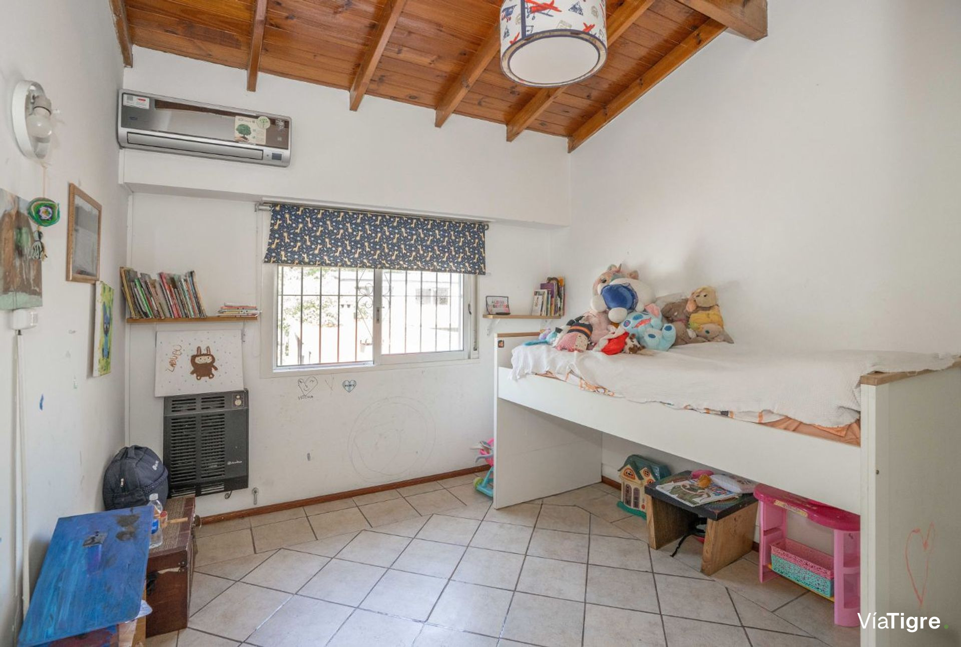 Casa Tipo Triplex En Munro 2 Dormitorios+Playroom
