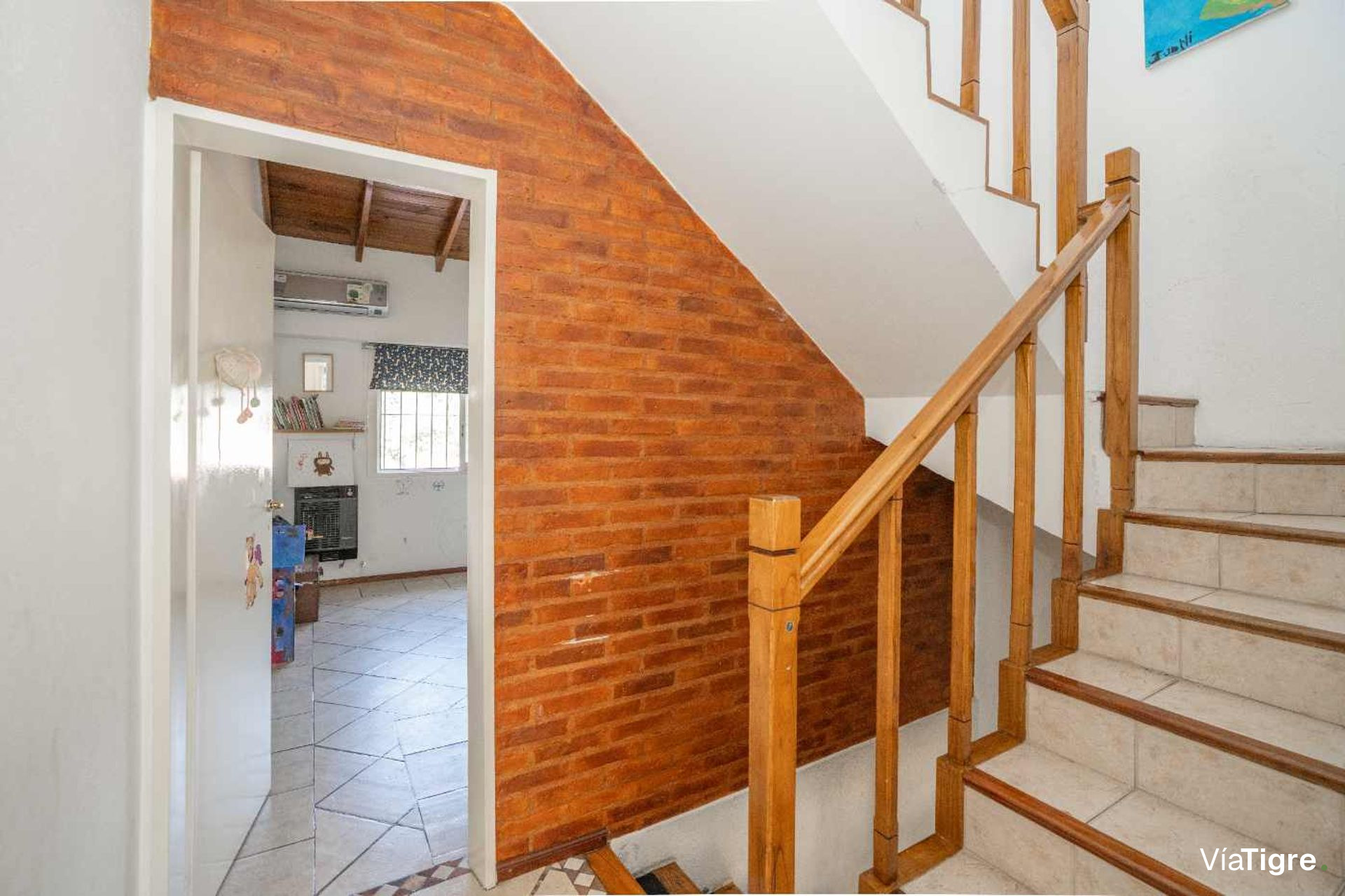 Casa Tipo Triplex En Munro 2 Dormitorios+Playroom