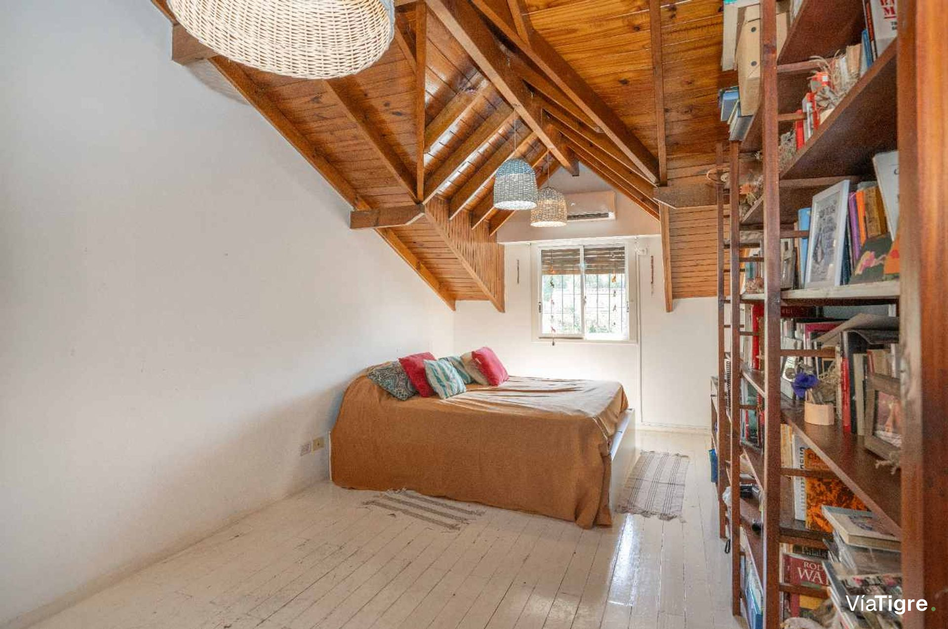 Casa Tipo Triplex En Munro 2 Dormitorios+Playroom