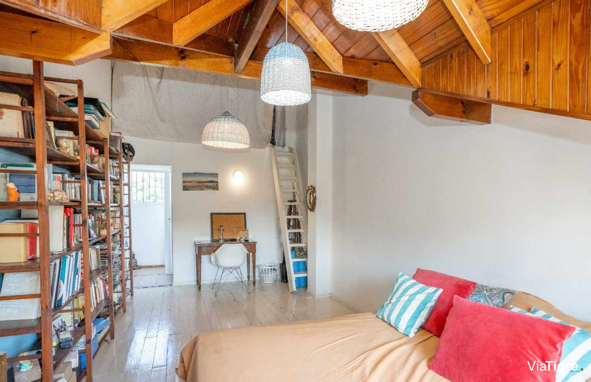 Casa Tipo Triplex En Munro 2 Dormitorios+Playroom
