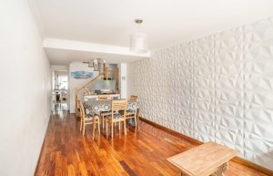 Casa Tipo Triplex En Munro 2 Dormitorios+Playroom