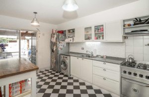 Casa Tipo Triplex En Munro 2 Dormitorios+Playroom