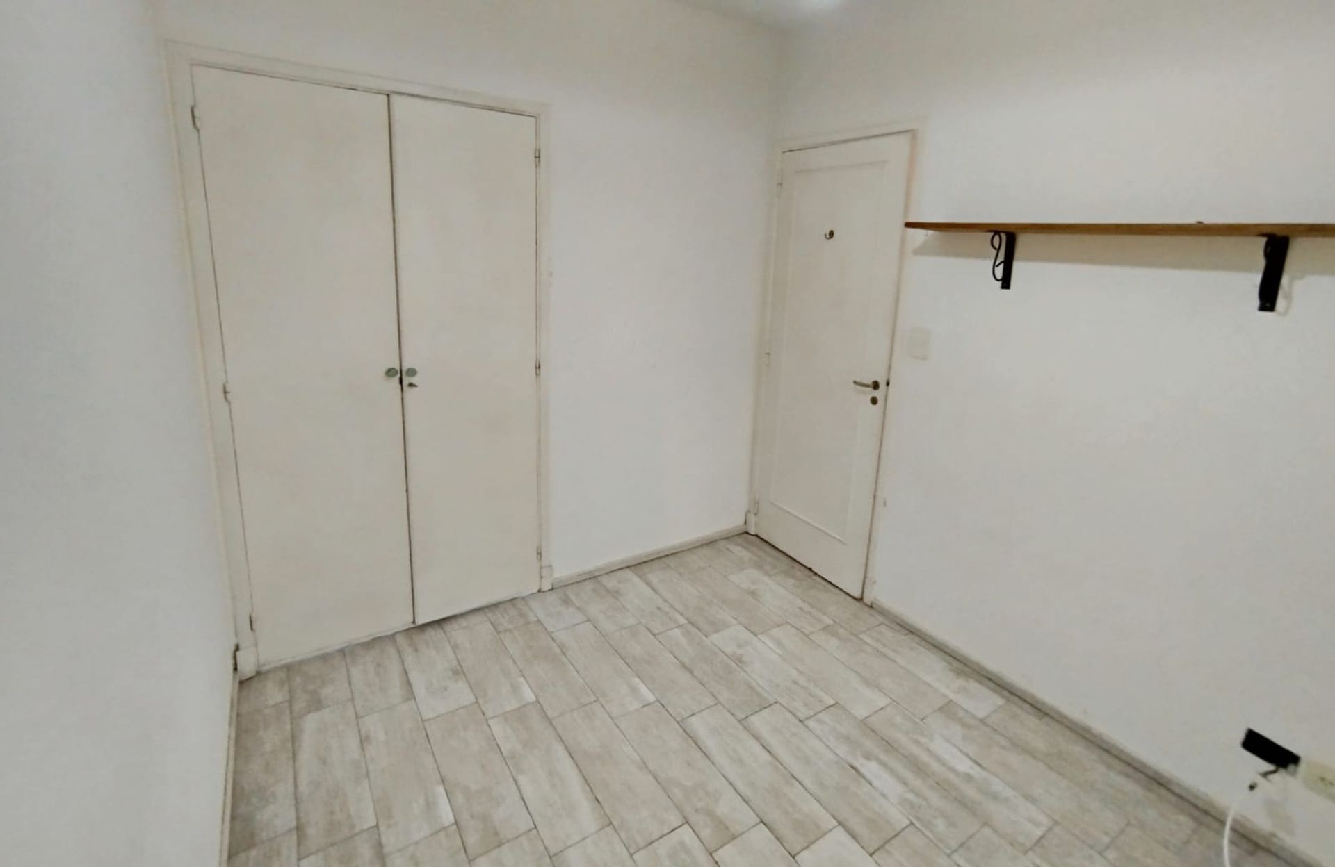 Vende Dto 3 Ambientes San Isidro C/ Patio Tipo Ph