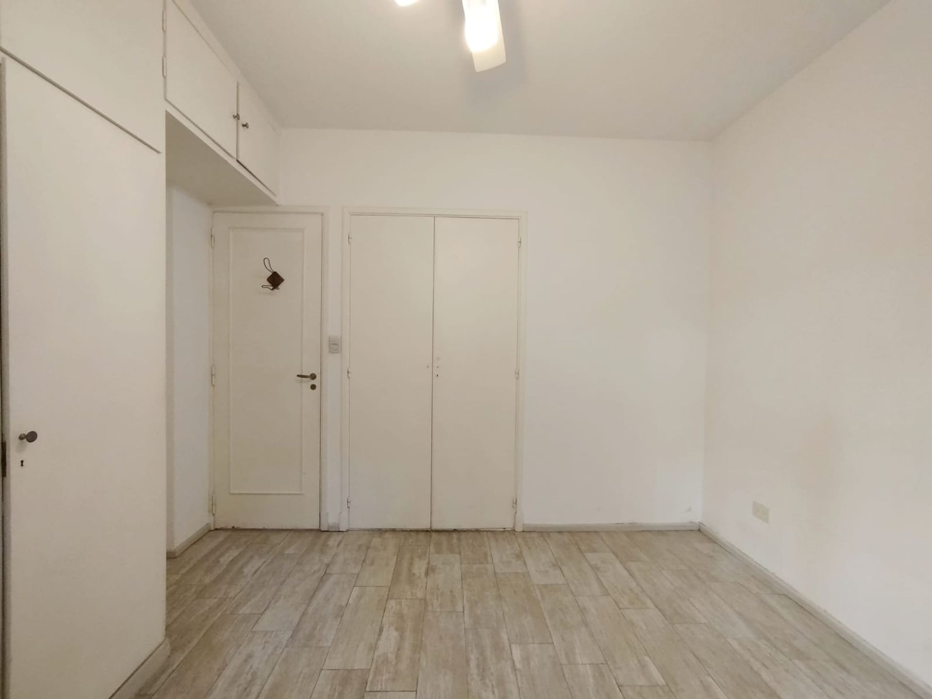 Vende Dto 3 Ambientes San Isidro C/ Patio Tipo Ph