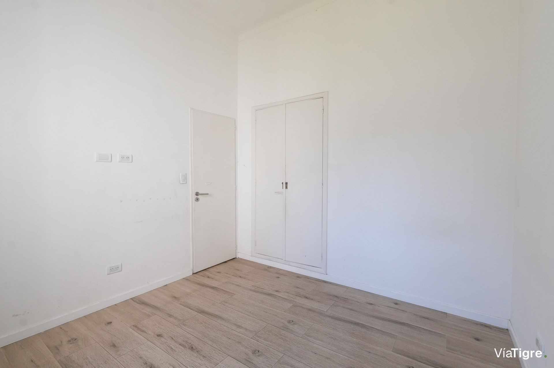 Venta Casa V.martelli 4 Ambientes +Oficina+Cochera