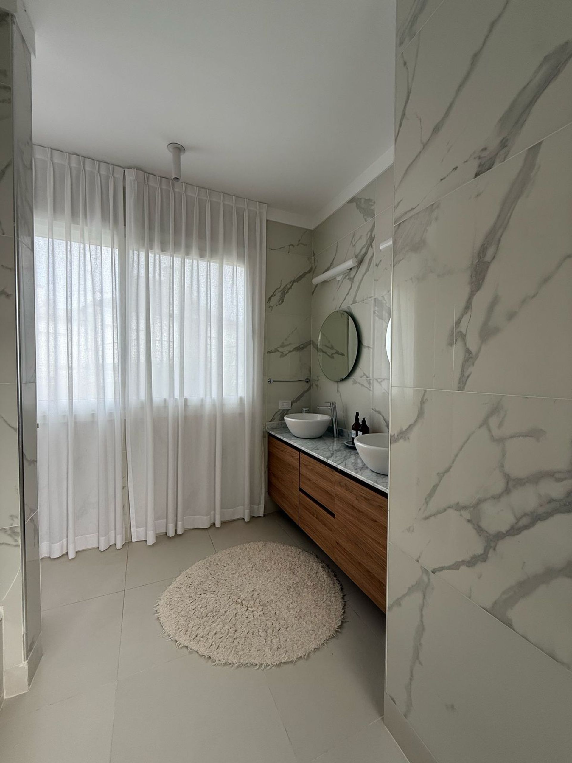 Venta Casa La Lucila vista al río piscina premium