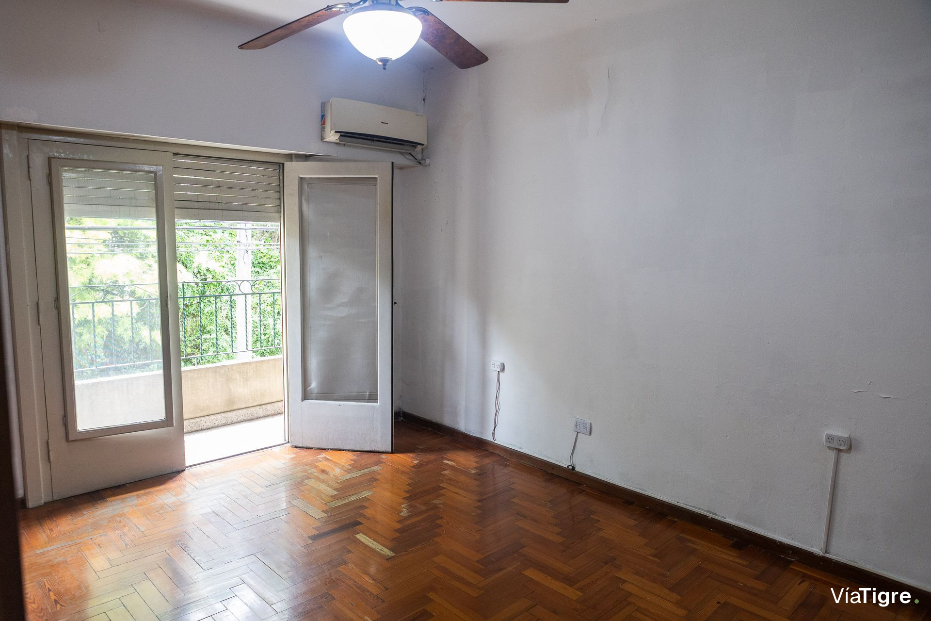 Venta Ph primer piso con Jardín en Boulogne