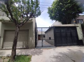 For Sale: 3-Room House with Garage and Garden, Villa Adelina