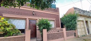 House for Sale with Shed to Refurbish – Villa Adelina