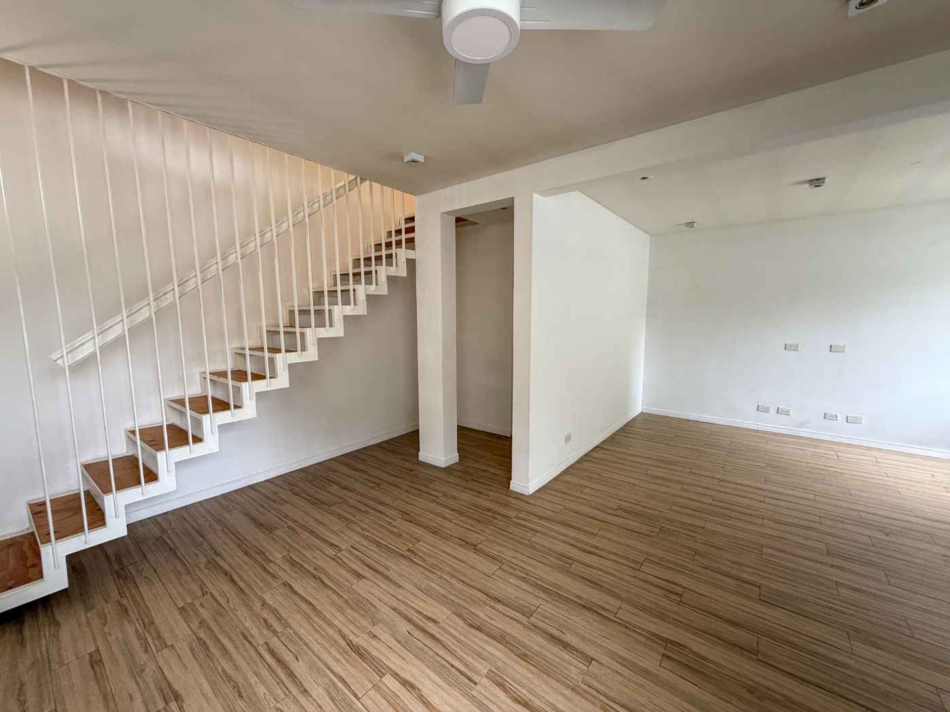 VENTA PH 3 amb con patio, cochera y terraza