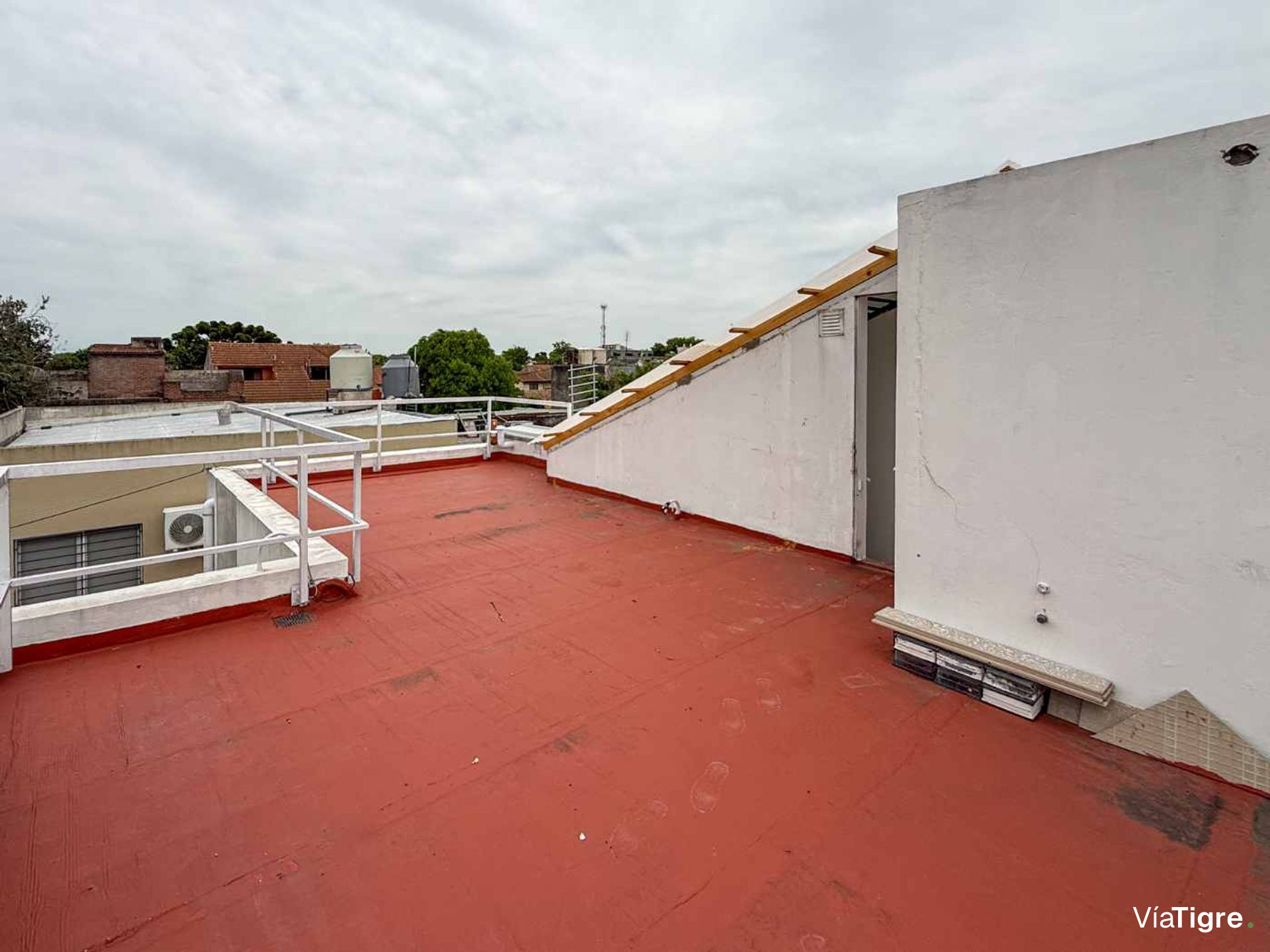 VENTA PH 3 amb con patio, cochera y terraza