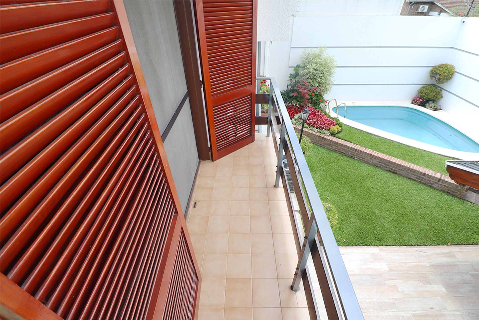 Casa 5 Ambientes En Venta Olivos Pileta Cochera